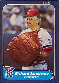 baseballgloveguyot0.jpg